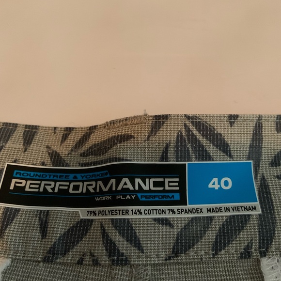 Roundtree & Yorke Performance Men’s Gray Pattern Flat Front Shorts Size 40 - Picture 5 of 9